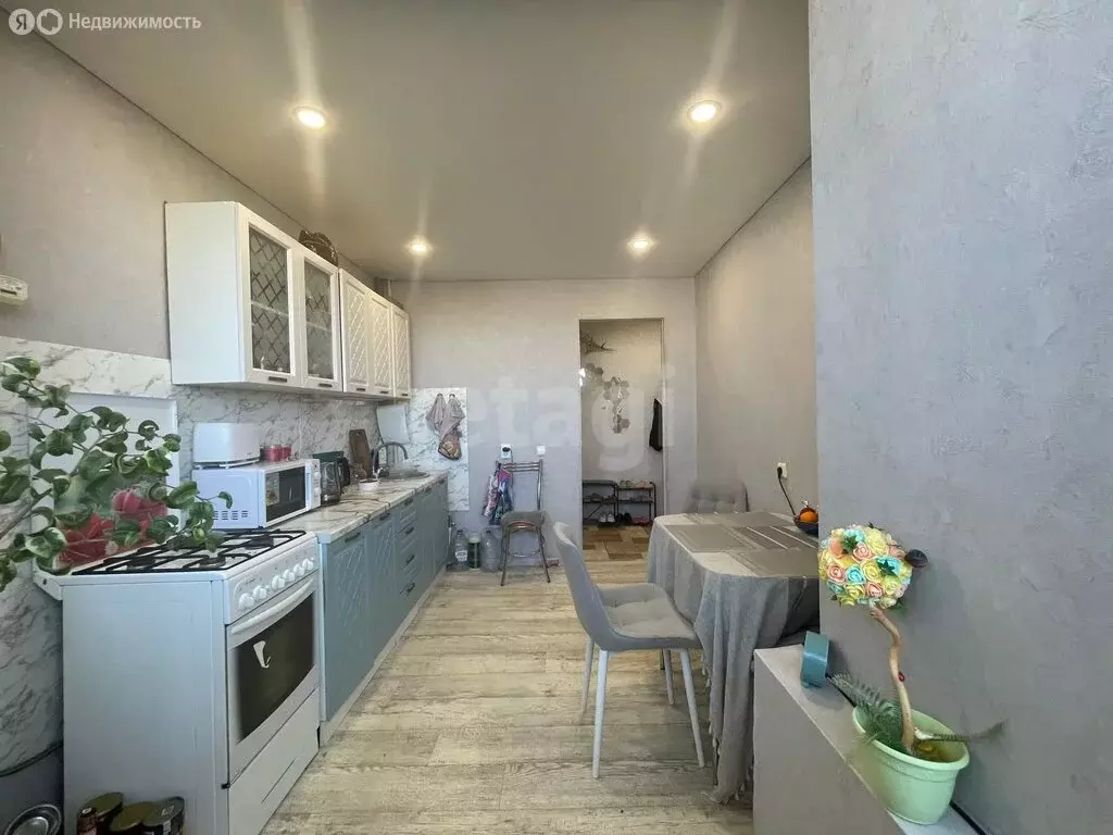 3-комнатная квартира: Энгельс, Краснодарская улица, 9 (58.9 м) - Фото 1