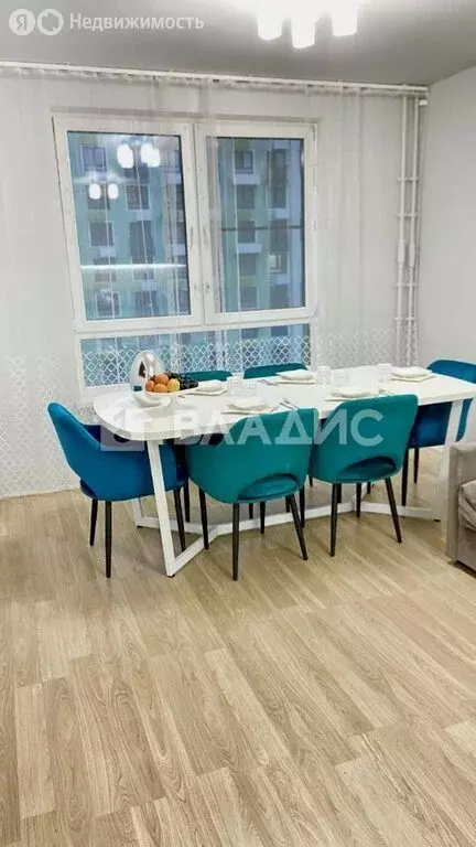 3-комнатная квартира: посёлок Ильинское-Усово, Заповедная улица, 2 ... - Фото 1