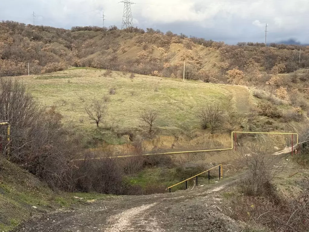 Участок в Крым, Алушта муниципальный округ, с. Изобильное ул. ... - Фото 1
