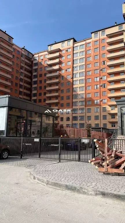 2-к кв. Дагестан, Каспийск просп. Акулиничева, 33А (80.0 м) - Фото 1