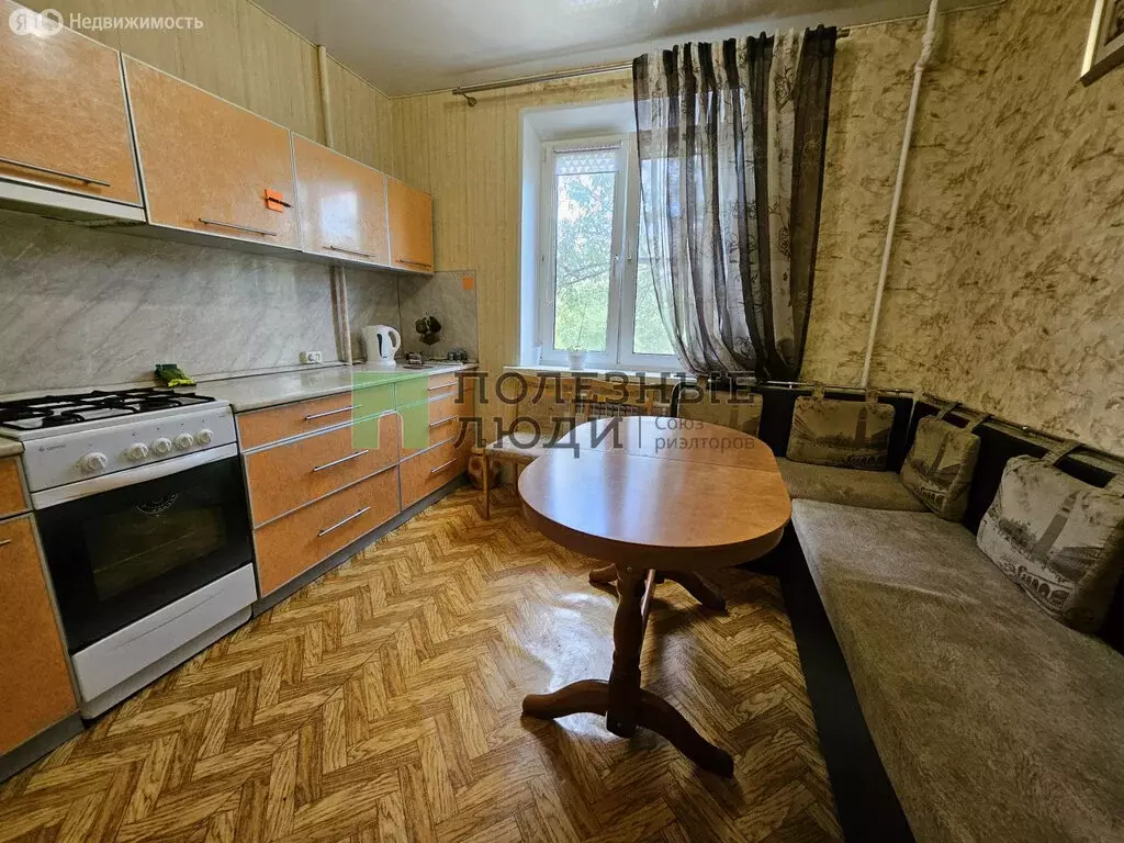 2-комнатная квартира: Белгород, улица 5 Августа, 17 (52 м) - Фото 1