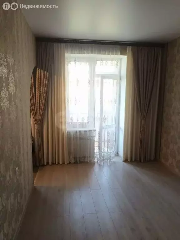 2-комнатная квартира: Севастополь, улица Льва Толстого, 17А (37.5 м) - Фото 0
