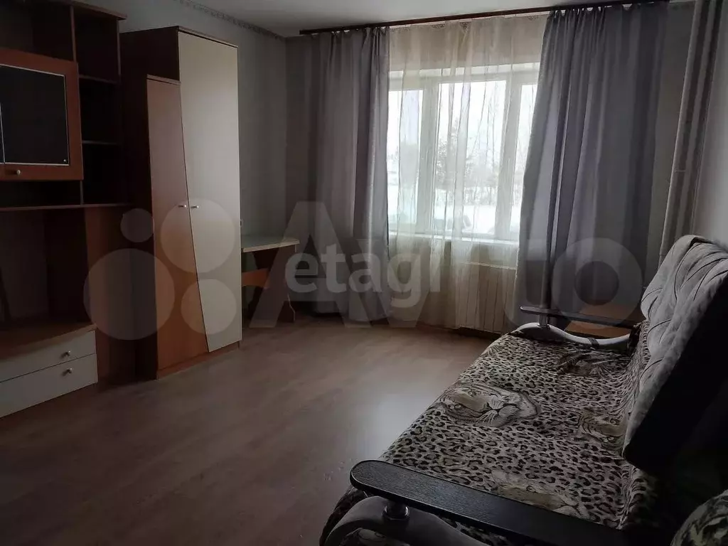 1-к. квартира, 50 м, 1/10 эт. - Фото 1