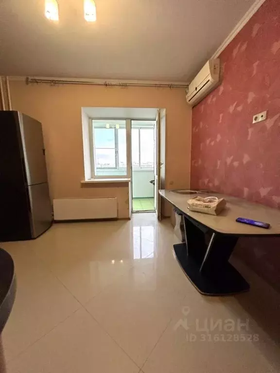 3-к кв. Волгоградская область, Волгоград ул. Тельмана, 19 (98.0 м) - Фото 1