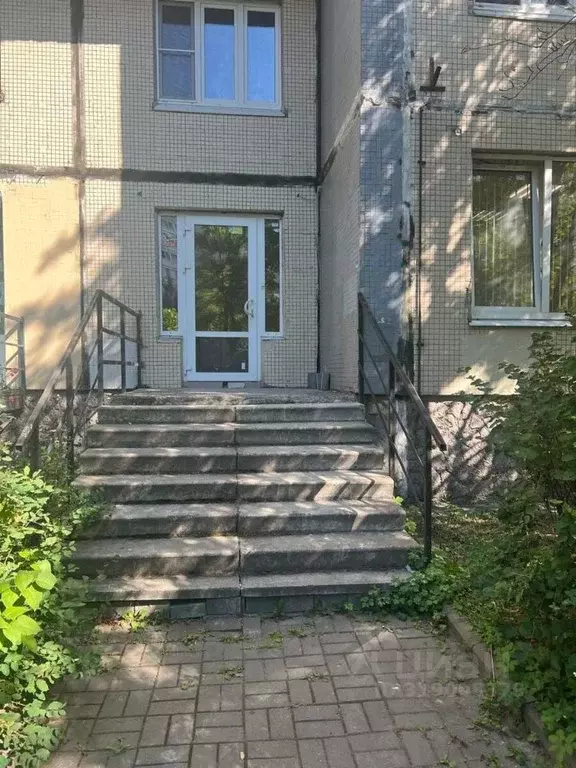 Торговая площадь в Санкт-Петербург ул. Ильюшина, 1К1 (54 м) - Фото 1