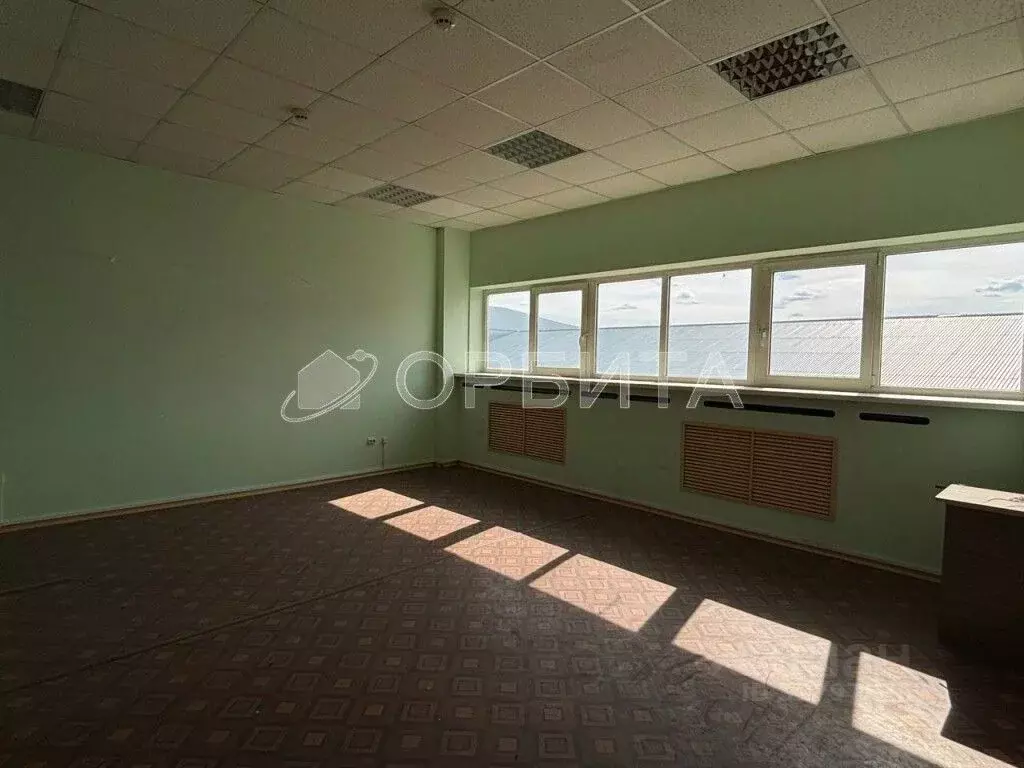 Помещение свободного назначения в Тюменская область, Тюмень ул. ... - Фото 0