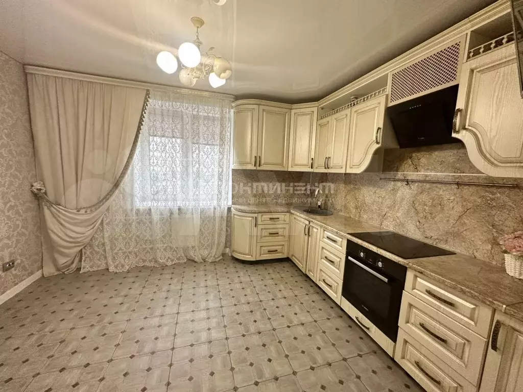 3-к. квартира, 90 м, 4/12 эт. - Фото 0