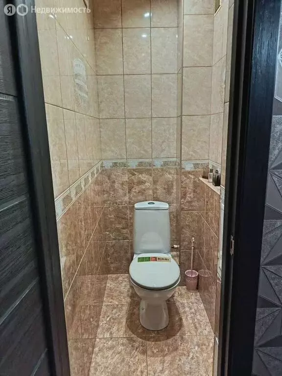 3-комнатная квартира: Барнаул, улица Матросова, 12 (65.9 м) - Фото 1