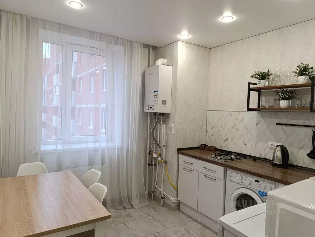 1-к кв. Волгоградская область, Волгоград ул. Имени Старшего Лейтенанта ... - Фото 1