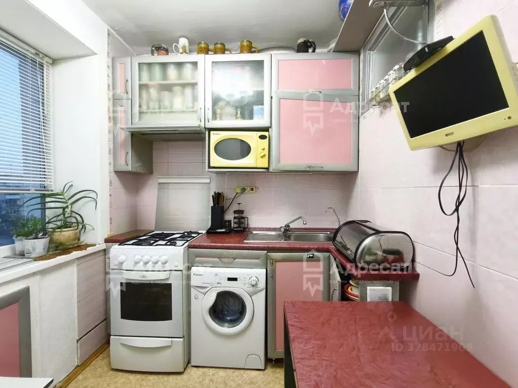 2-к кв. Волгоградская область, Волгоград ул. Маршала Еременко, 142 ... - Фото 2