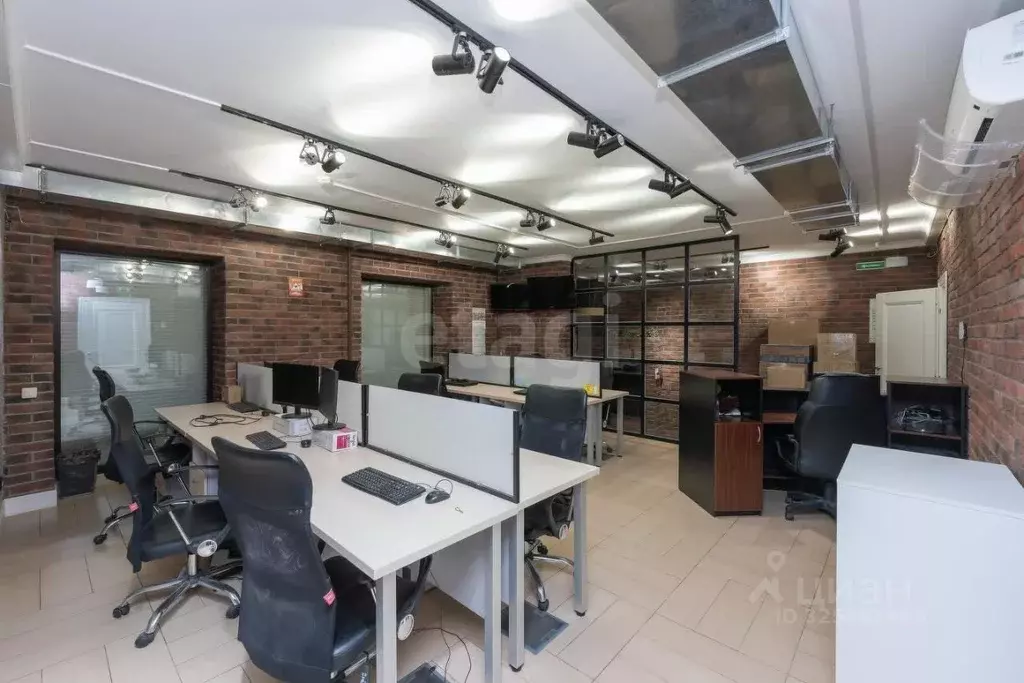 Помещение свободного назначения в Пермский край, Пермь Комсомольский ... - Фото 2