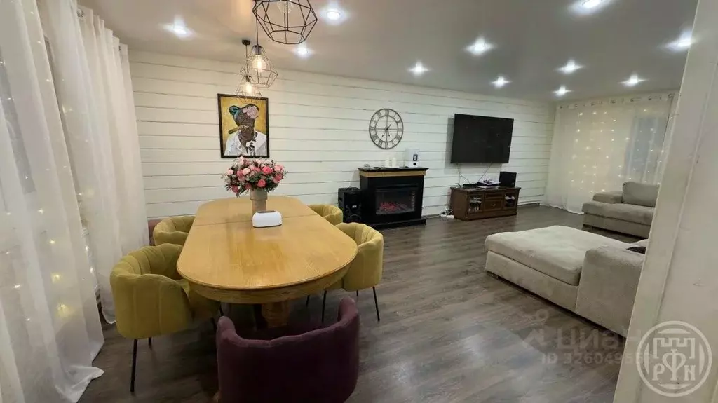 Дом в Ленинградская область, Отрадное Кировский район, 6-я линия, 109 ... - Фото 1