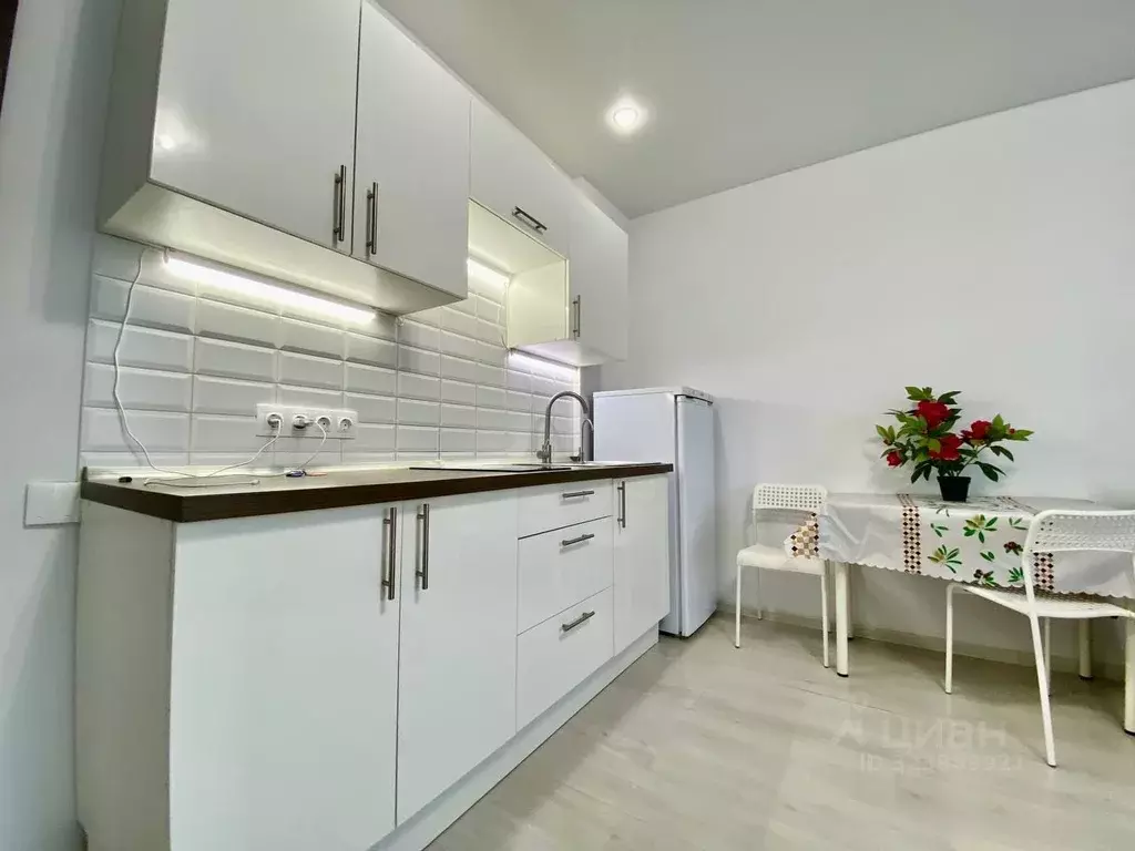 Студия Татарстан, Казань ул. Рауиса Гареева, 103 (31.0 м) - Фото 1