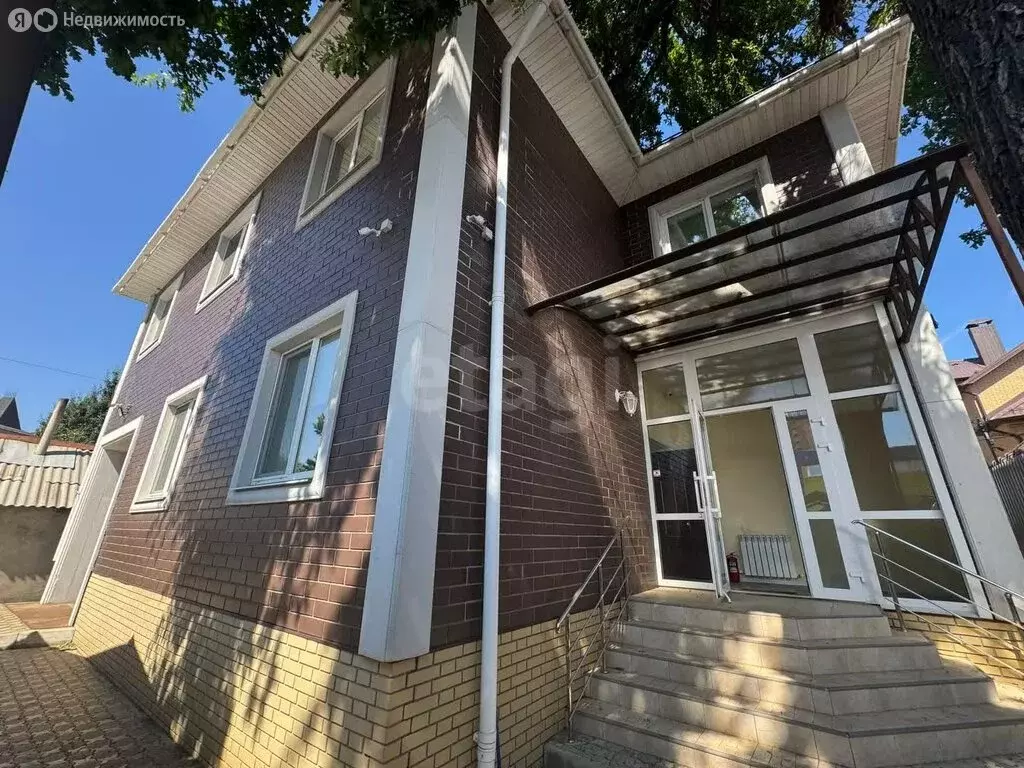 Дом в Оренбург, Туркестанская улица (297 м) - Фото 1