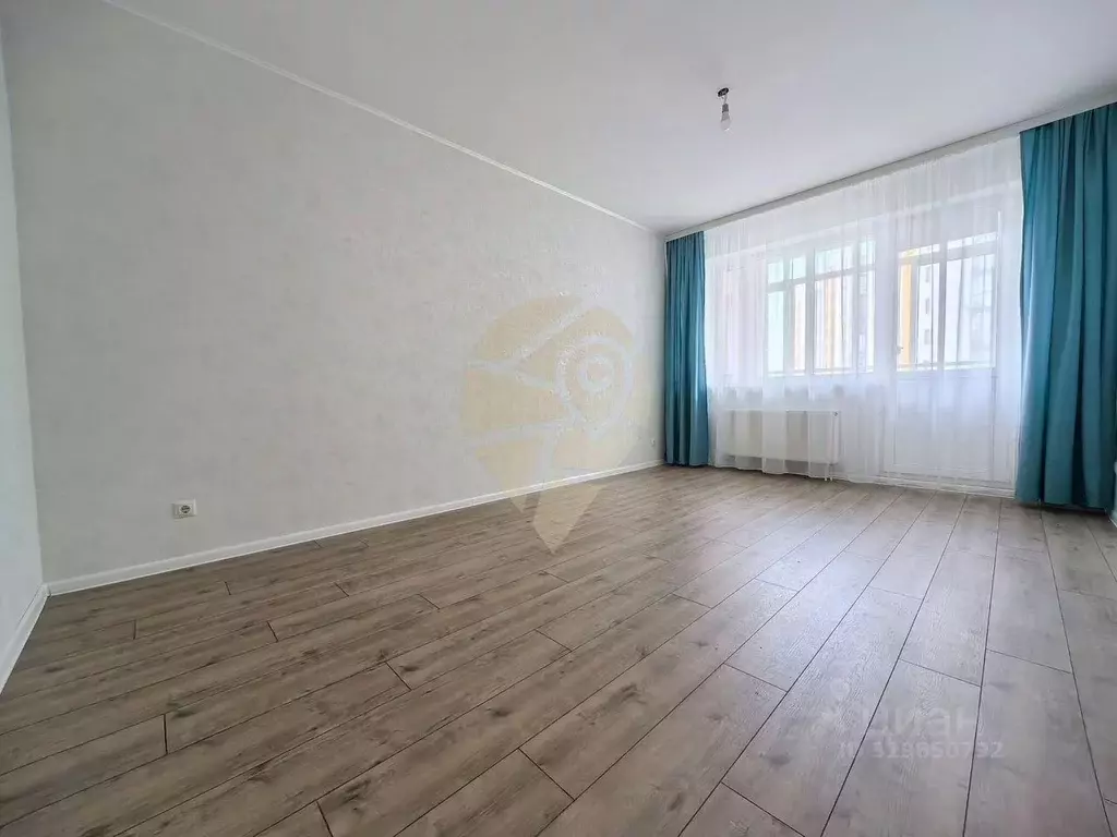 2-к кв. Белгородская область, Старый Оскол ул. Чапаева, 25 (63.3 м) - Фото 0