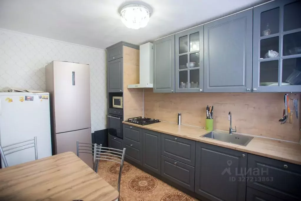 4-к кв. Волгоградская область, Волжский Пионерская ул., 25 (72.1 м) - Фото 2