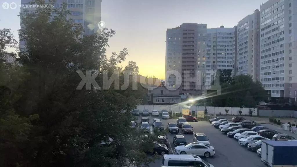 Квартира-студия: Брянск, улица Менжинского, 4 (30 м) - Фото 0