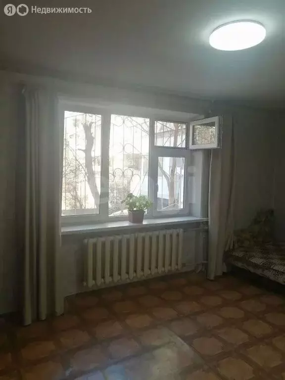 2-комнатная квартира: Севастополь, улица Очаковцев, 60 (52.7 м) - Фото 1