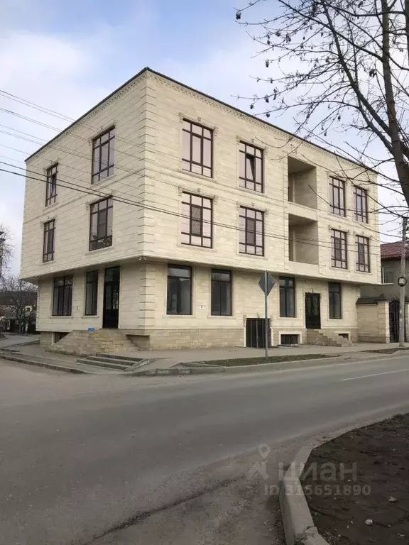 Помещение свободного назначения в Кабардино-Балкария, Нальчик ул. ... - Фото 0