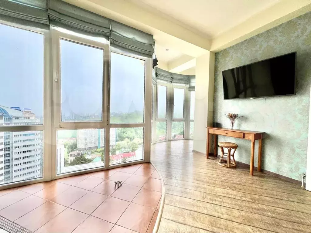 3-к. квартира, 100 м, 13/19 эт. - Фото 1