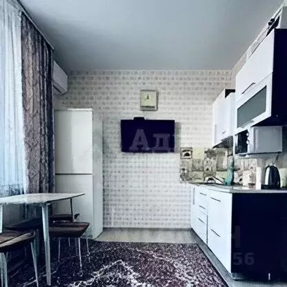 Студия Тюменская область, Тюмень Мелиораторов мкр, ул. Мелиораторов, ... - Фото 2