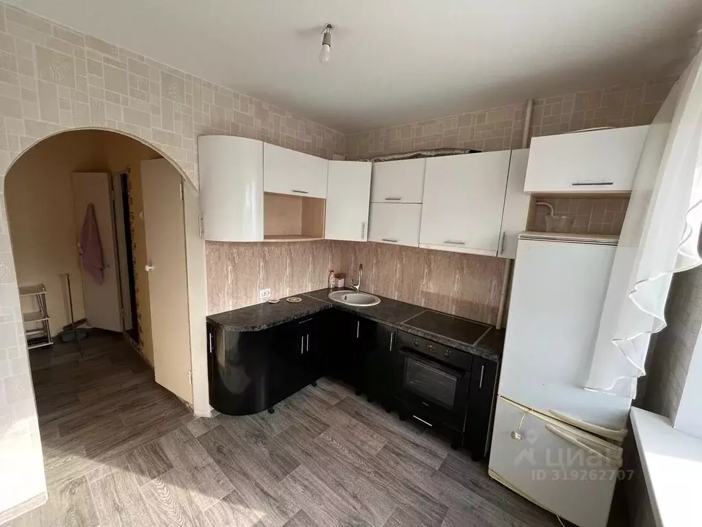 2-к кв. Омская область, Омск ул. Малиновского, 14к2 (52.1 м) - Фото 1