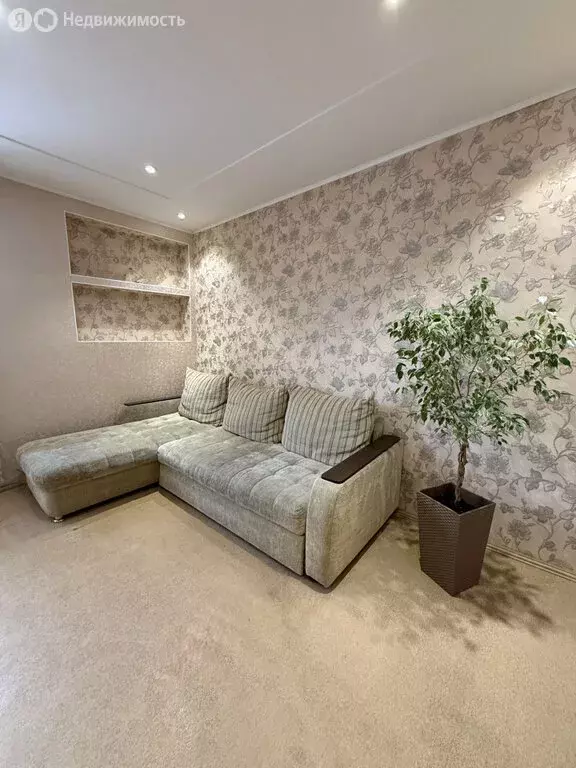 3-комнатная квартира: Екатеринбург, улица Репина, 99А (69.6 м) - Фото 1