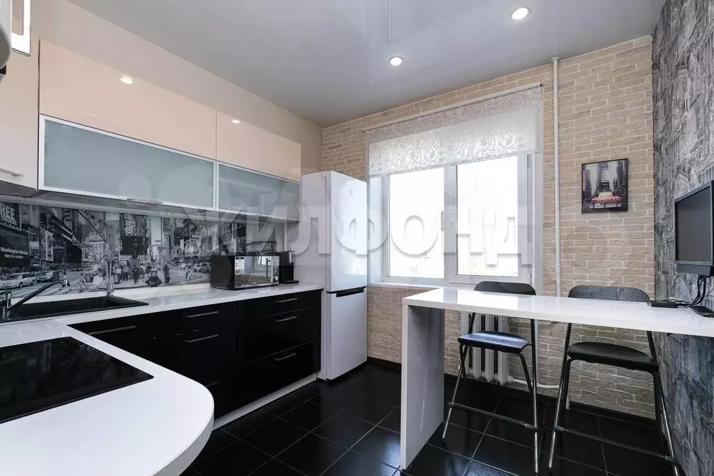 3-к. квартира, 62 м, 6/9 эт. - Фото 0