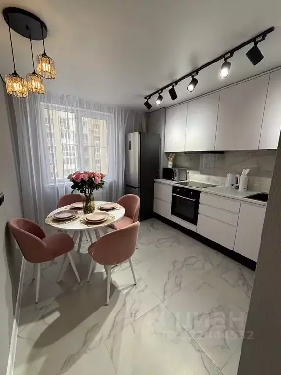 1-к кв. Волгоградская область, Волгоград ул. Расула Гамзатова, 21 ... - Фото 1