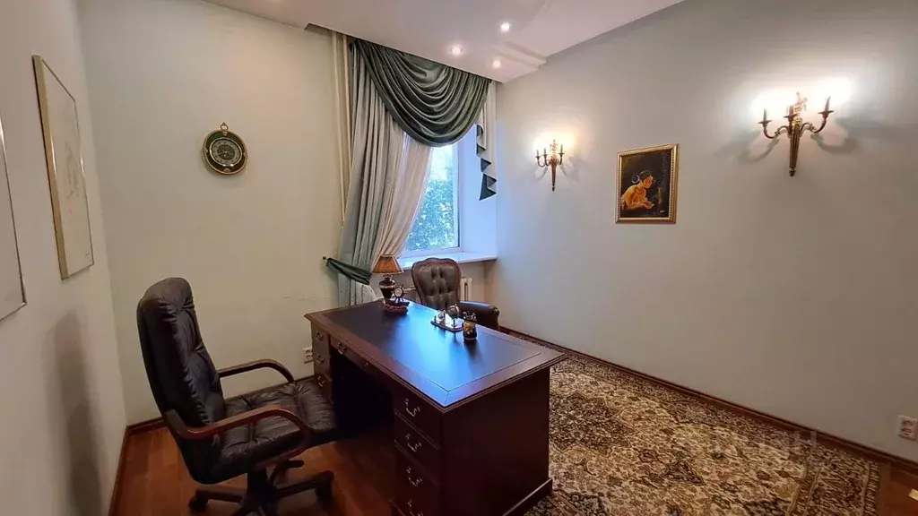 4-к кв. Липецкая область, Липецк ул. Космонавтов, 94Б (146.0 м) - Фото 0