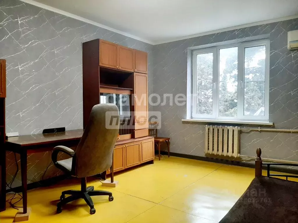 3-к кв. Краснодарский край, Туапсе пл. Ильича, 4 (50.2 м) - Фото 1