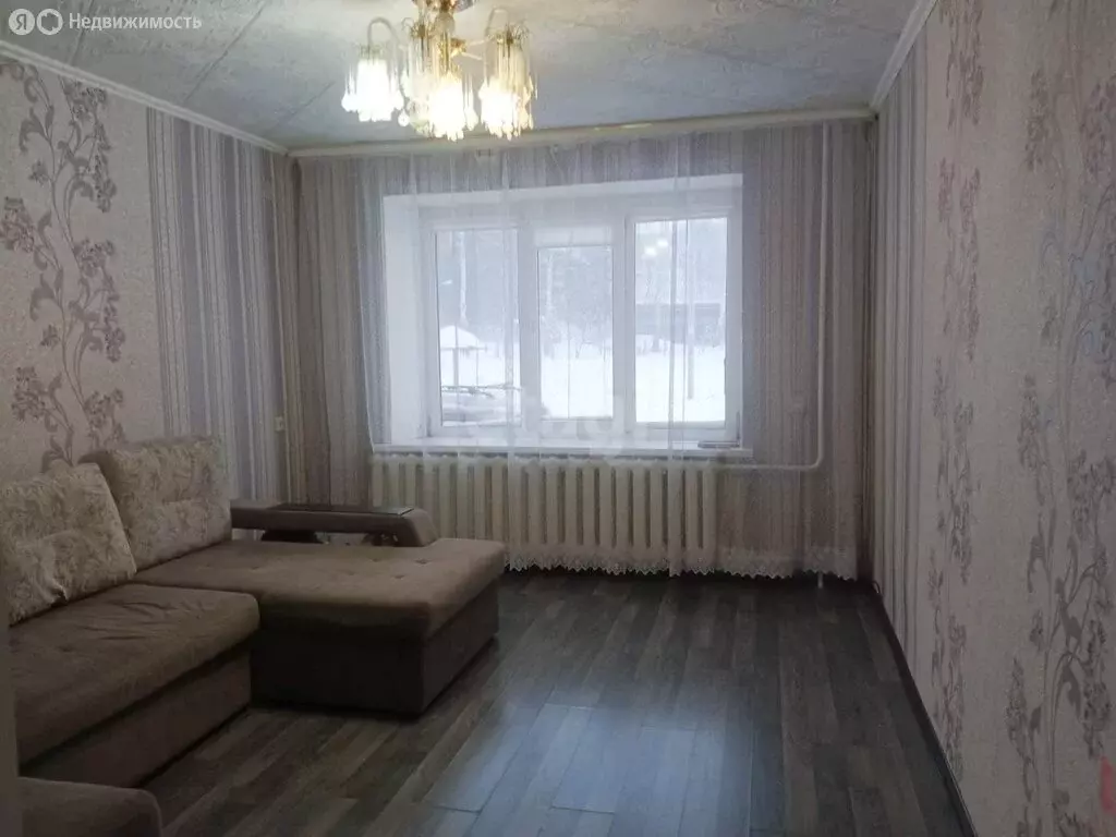 2-комнатная квартира: Бирск, улица Калинина, 29А (49.3 м) - Фото 0