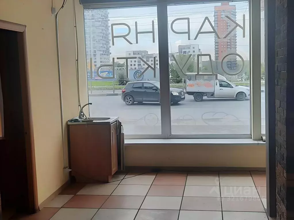 Торговая площадь в Новосибирская область, Новосибирск Большевистская ... - Фото 1