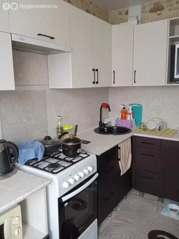 3-комнатная квартира: Курган, жилой район Заозёрный, 1-й микрорайон, ... - Фото 1