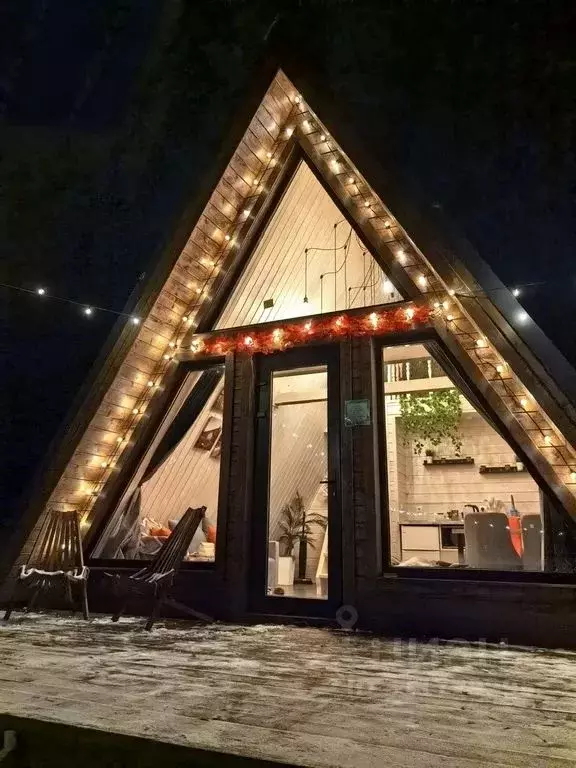 Дом в Новгородская область, Новгородский район, Савинское с/пос, д. ... - Фото 1