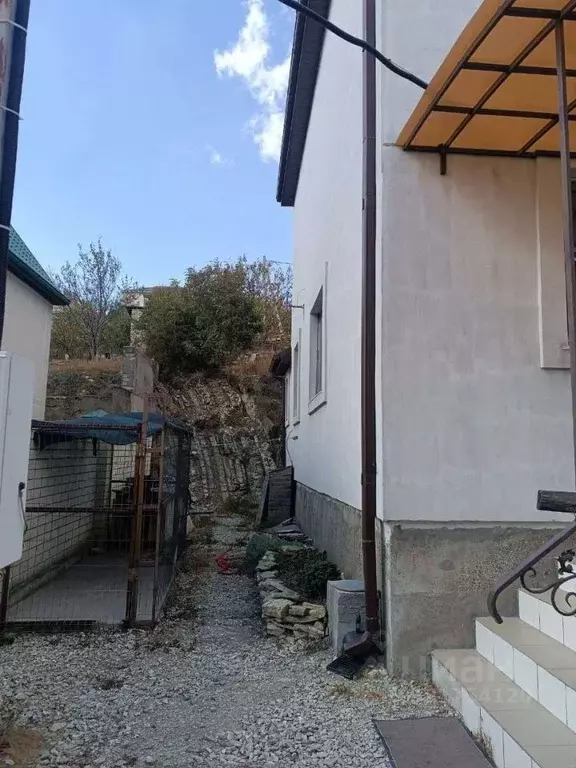 Дом в Краснодарский край, Новороссийск городской округ, с. Гайдук ул. ... - Фото 2