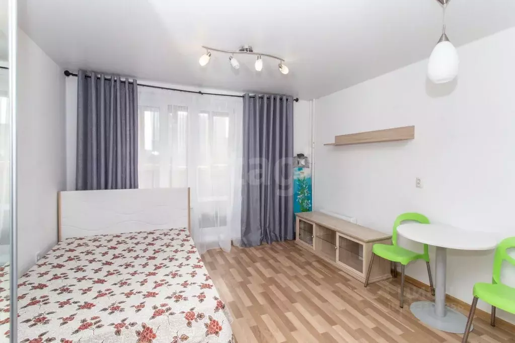 Студия Тюменская область, Тобольск 15-й мкр, 33 (25.9 м) - Фото 1