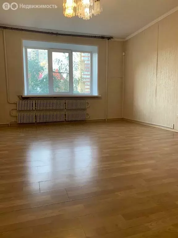 3-комнатная квартира: Старый Оскол, микрорайон Восточный, 46 (83 м) - Фото 1