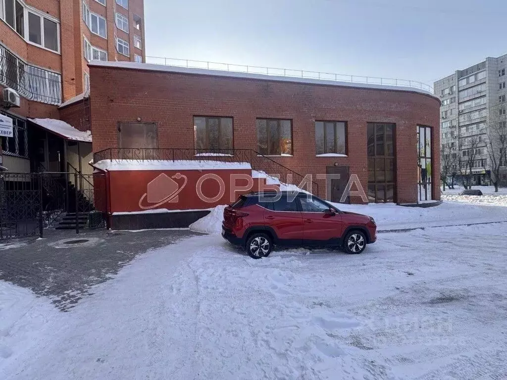 Торговая площадь в Тюменская область, Тюмень Холодильная ул., 83 (1852 ... - Фото 1