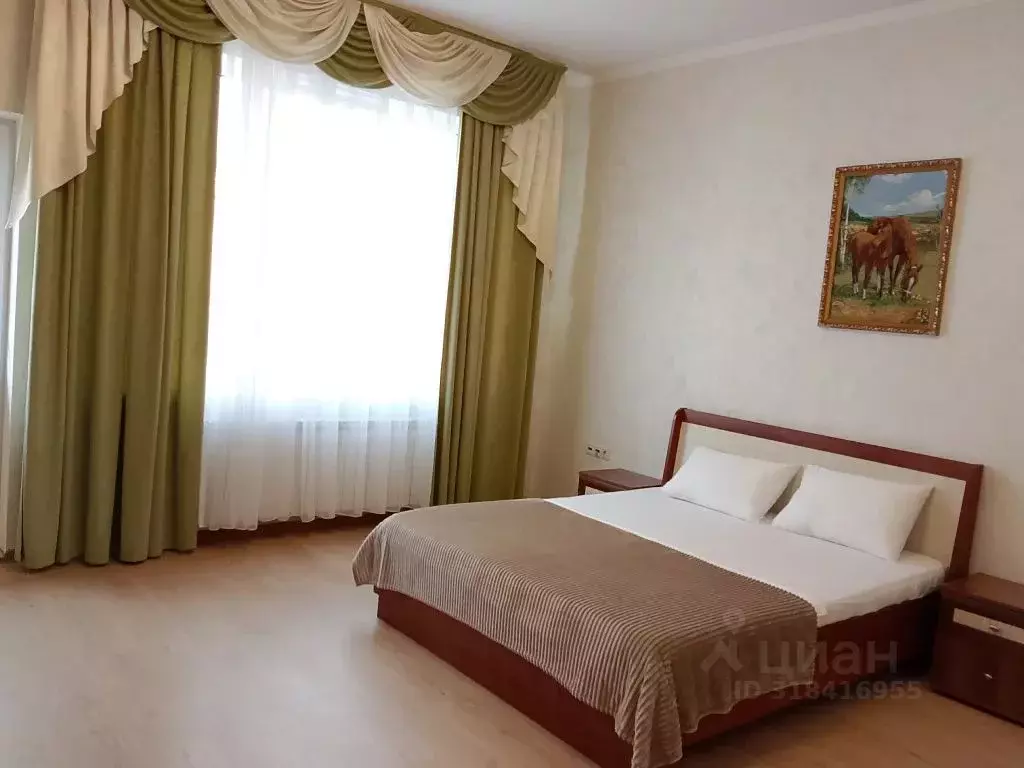 1-к кв. Краснодарский край, Геленджик ул. Ватутина, 11 (65.0 м) - Фото 0