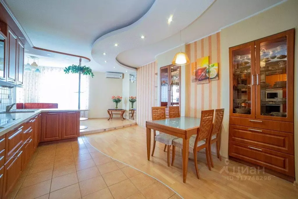 Квартира, 4 комнаты, 138.4 м - Фото 0