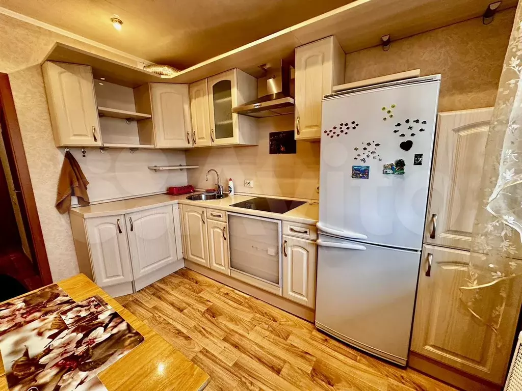 2-к. квартира, 50 м, 1/9 эт. - Фото 0