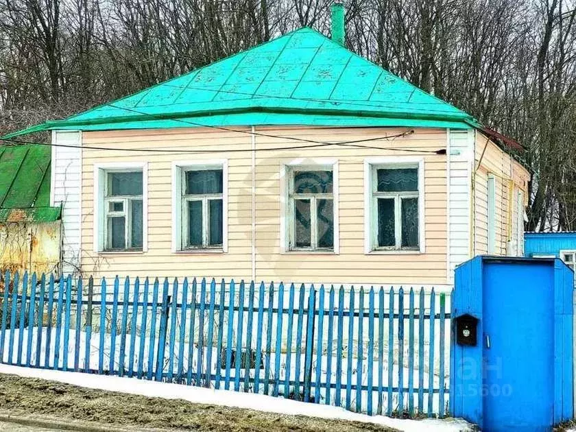 Дом в Белгородская область, Старый Оскол Красноармейский пер. (55 м) - Фото 1