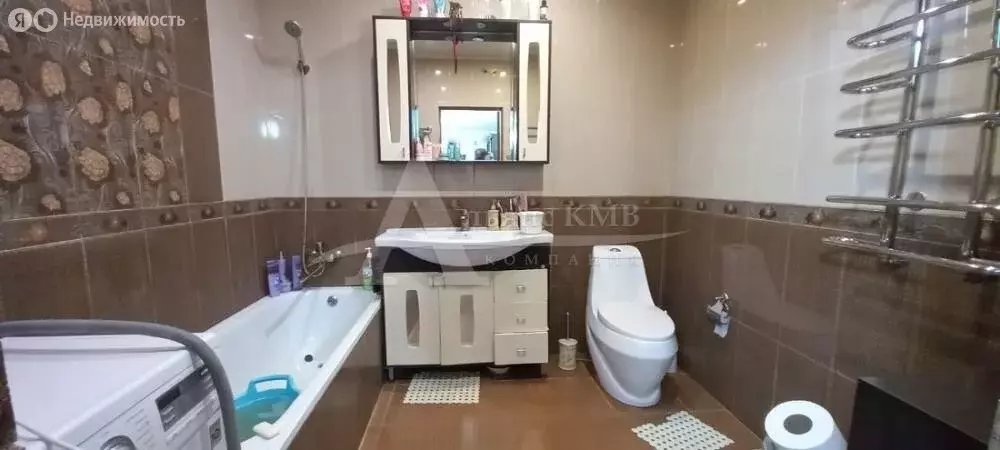 Дом в посёлок Первомайский, Школьная улица (121 м) - Фото 1