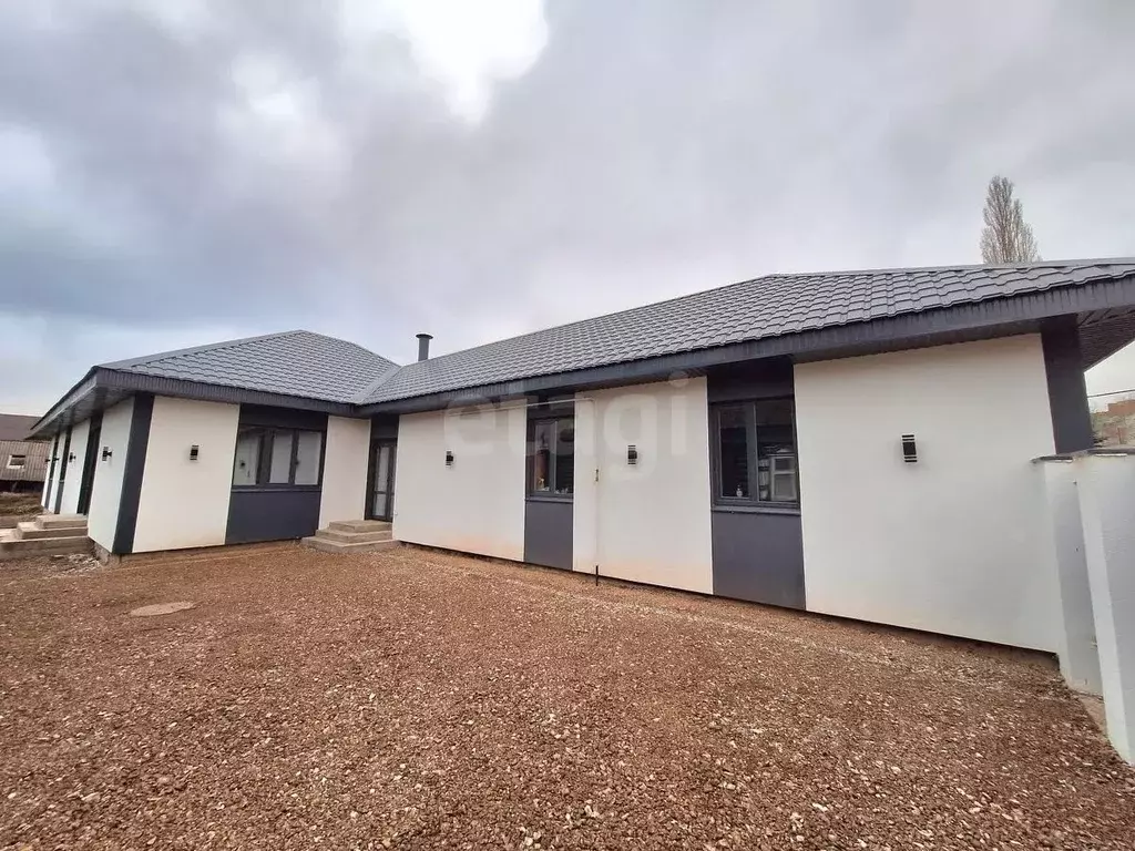 Дом в Башкортостан, Стерлитамак ул. Островского (233 м) - Фото 1