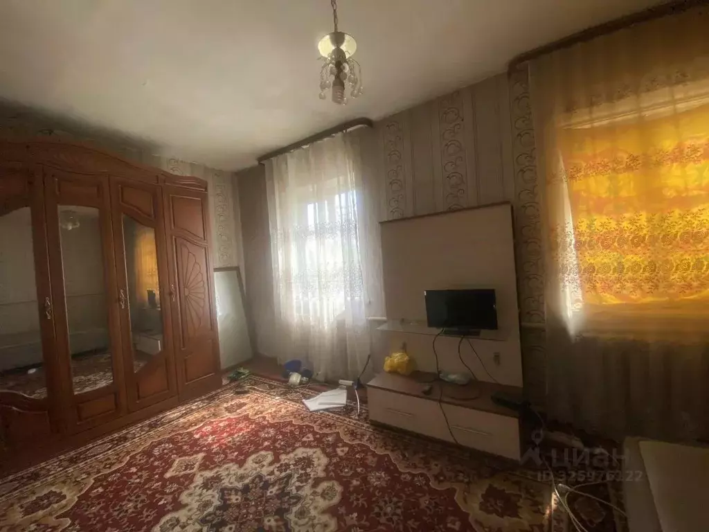 Дом в Краснодарский край, Новокубанский район, Прикубанское с/пос, ... - Фото 2