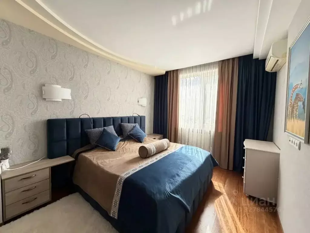 2-к кв. Крым, Симферополь ул. Тургенева, 23А (80.0 м) - Фото 1