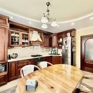 3-к кв. Курская область, Курск ул. 50 лет Октября, 96 (82.5 м) - Фото 0