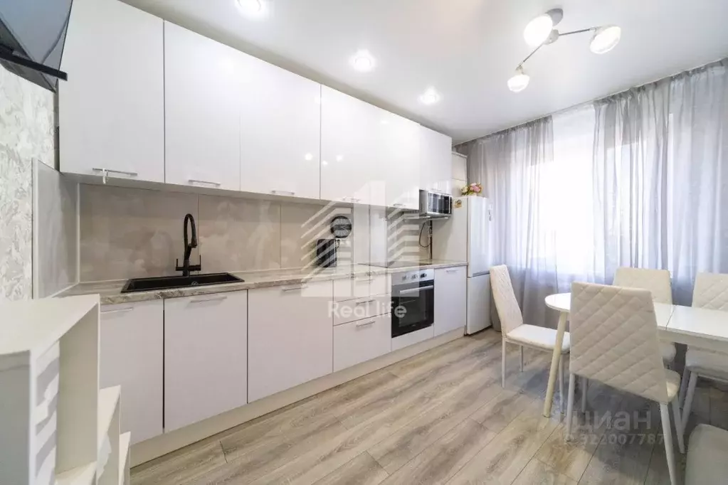 3-к кв. Московская область, Домодедово Белые Столбы мкр, проезд 1-й ... - Фото 1