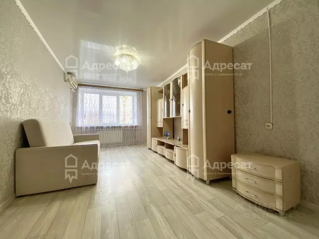 3-к кв. Волгоградская область, Волгоград Жилгородок мкр, ул. ... - Фото 0